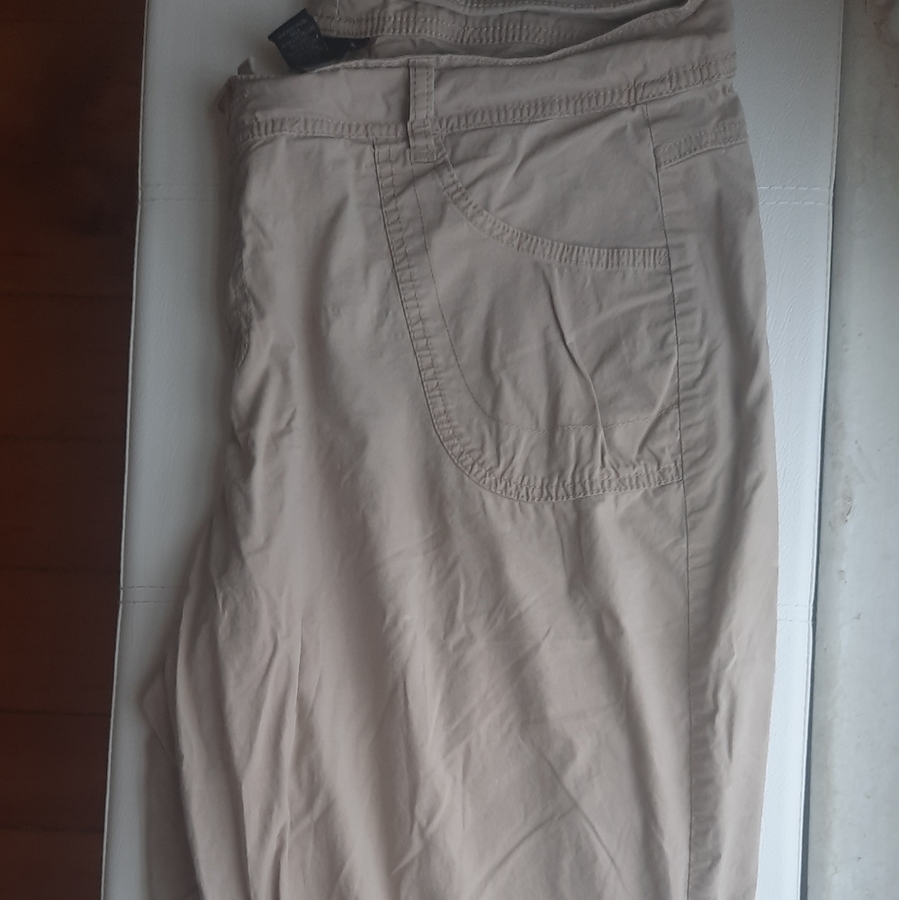 Lane Bryant size 18 capri